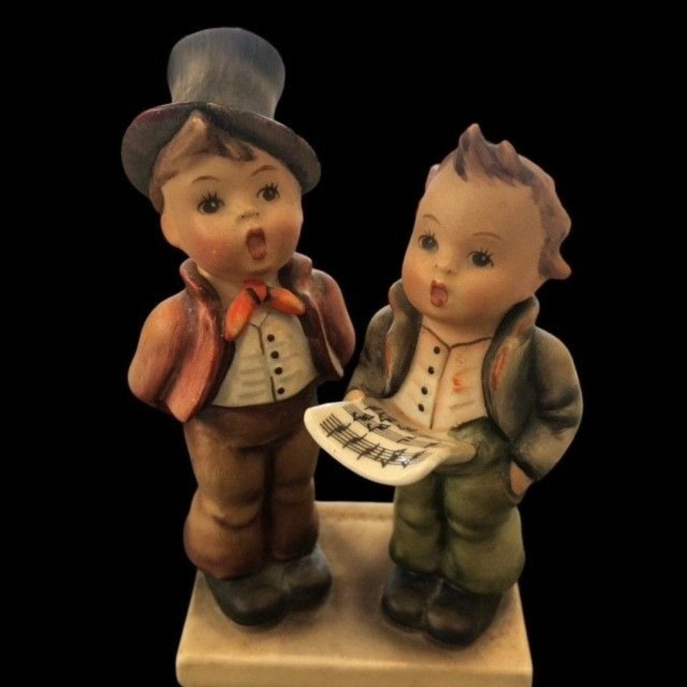 Goebel‎ Hummel Figurine Boys singing Duet #130 Retired West Germany